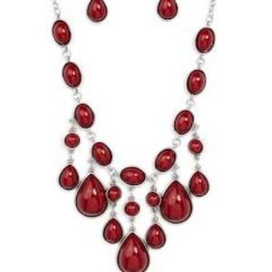 ‎FASHION RED and silver necklace